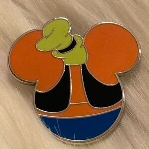 Disney Goofy Mickey Ears Trading Pin 2012